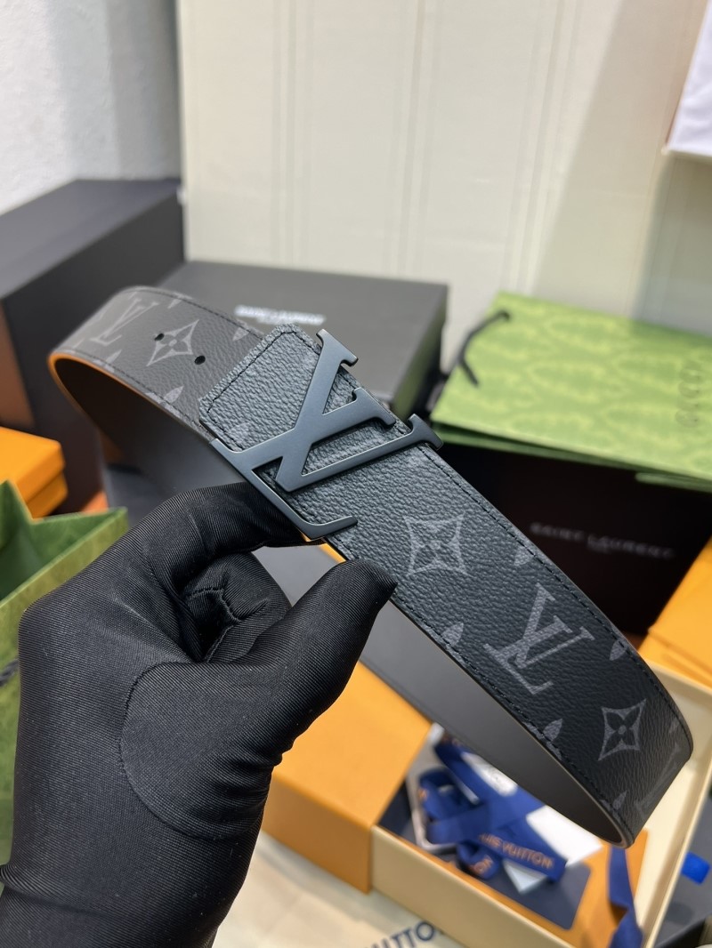 l0vis Vvtt0n belts